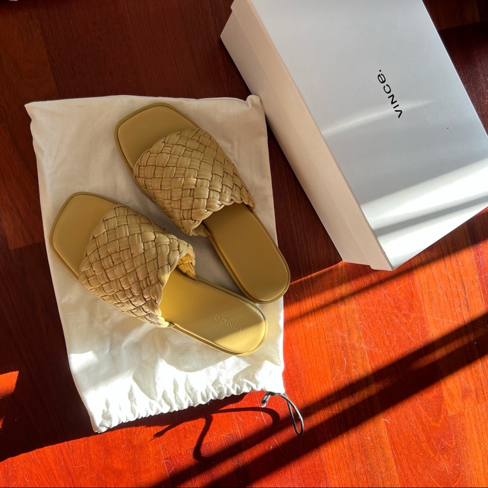 Vince NWT Braided Slides - size 8